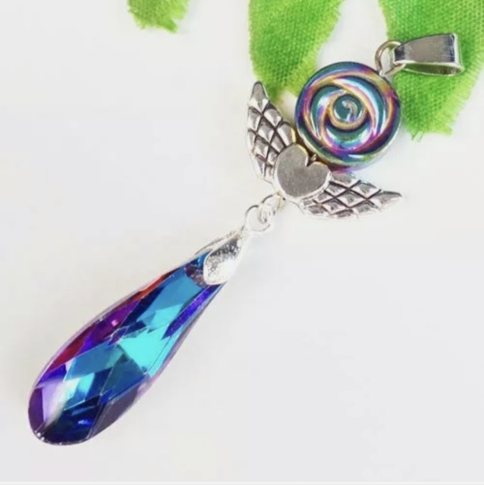 New Faceted Blue Titanium Crystal Teardrop Hematite Flower Pendant.